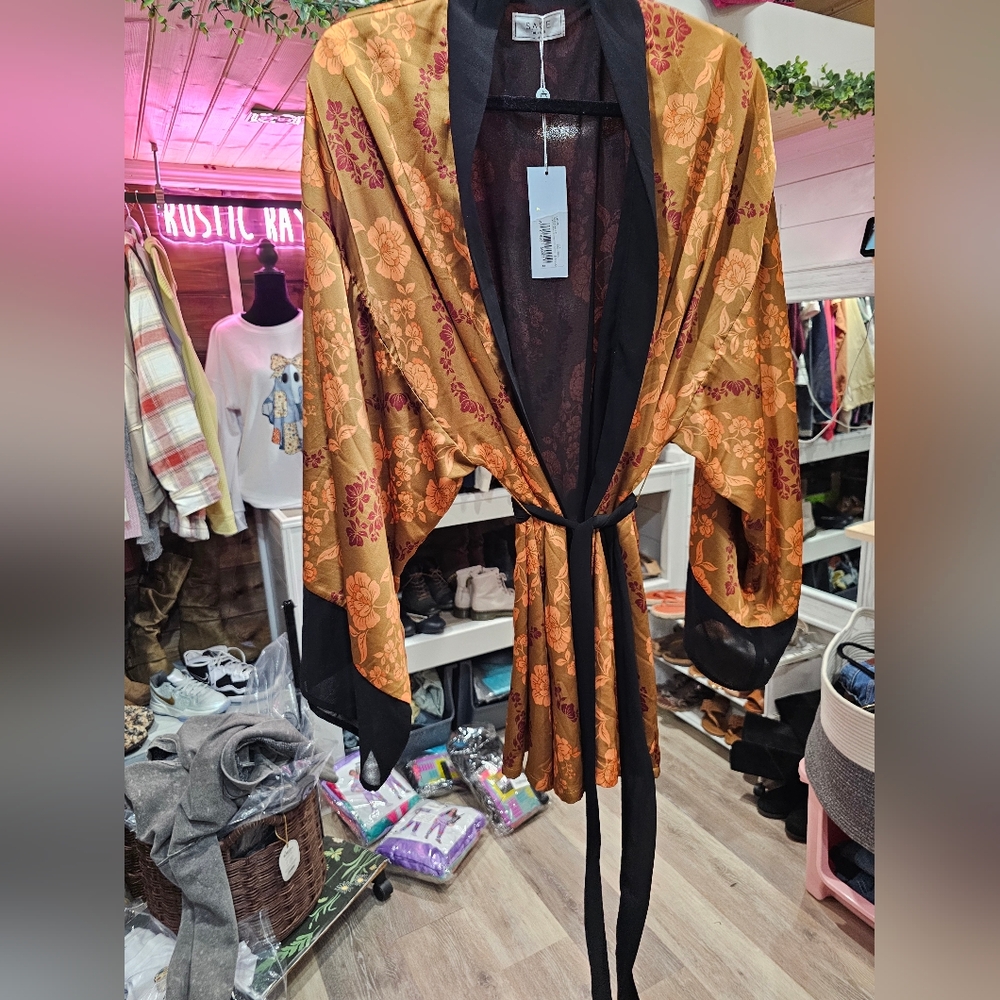 One Of A Kind Rare Kimono Robe Tie Waist Gold Black Burgundy Brown Lined Silky